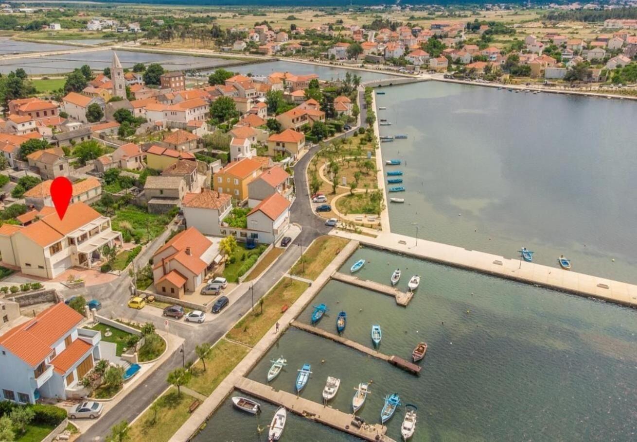 Apartments Bosko Nin Exterior photo